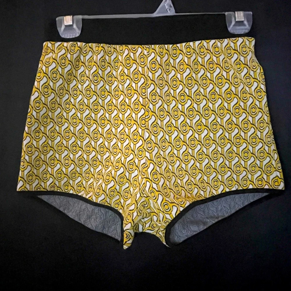 2-piece, boy short swimsuit. knitted material. - Picture 4 of 5